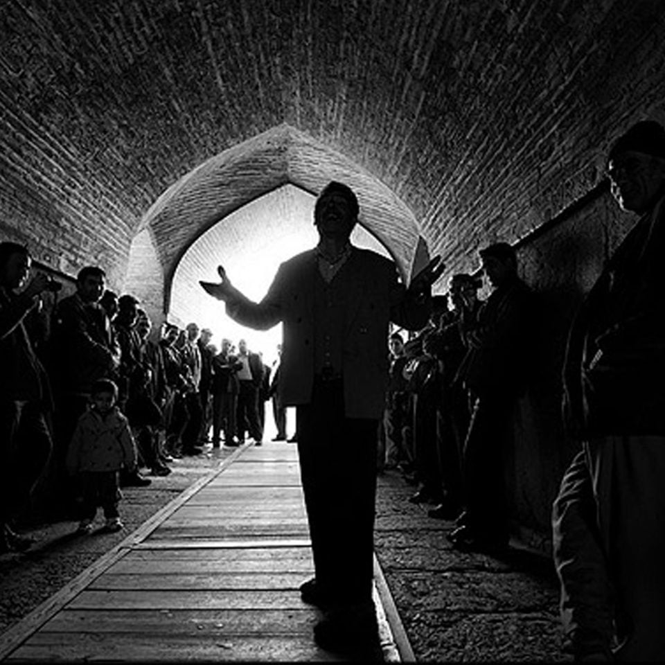 Khaju bridge signing isfahan