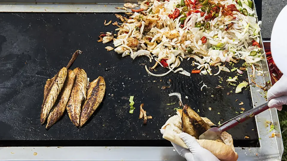 istanbul fish sandwich